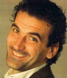 Massimo Troisi: il ricordo di un artista unico, morto il 4 giugno 1994