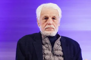 Michele Placido celebra 80 anni interpretando Celestino V nella nuova serie tv