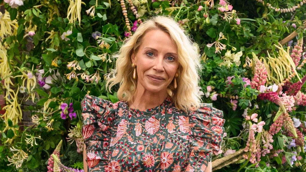 Laura Hamilton’s Chelsea Flower Show maxi: il dress code dell’estate è qui!