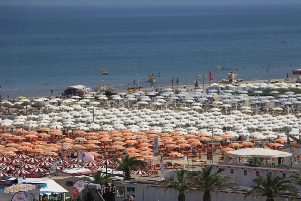 Rimini ottiene la Bandiera Blu 2026: ora 11 località premiate in Emilia Romagna.