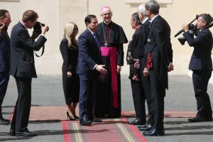 Rubio a Roma: incontro storico con Papa Leone XIV nella Città del Vaticano.