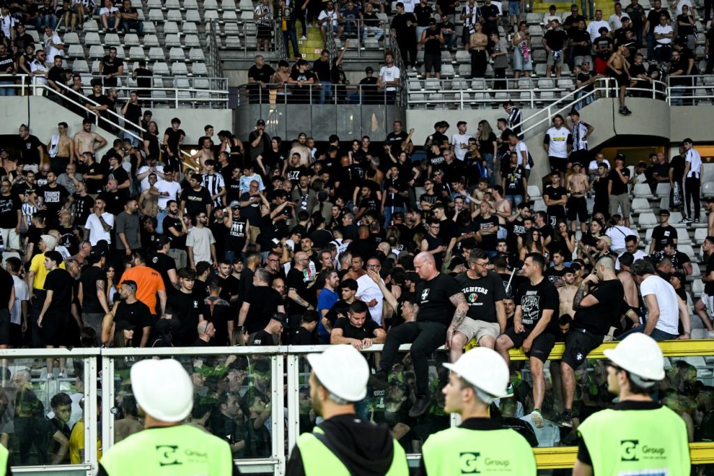 Derby di Torino: tifoso ferito stabilizzato, 8 ultrà juventini arrestati dopo scontri.