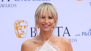 Scopri il midi in cannella di Vogue Williams: il must-have dell’estate!