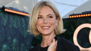 Emilia Fox dimostra che maxi gonne e t-shirt sono l’abbinamento estivo perfetto!