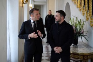 Zaporizhzhia, 850 attacchi in 24 ore: Zelensky e Macron discutono di missili antibalistici.