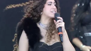Mi scuso se il significato è stato frainteso, l’intento era rispettoso e umano.