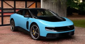 Ferrari presenta il primo veicolo elettrico, con il design curato da Jony Ive.