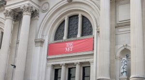 Met Gala 2026: Beyoncé torna, Kim e Lewis debuttano, i Corpi “Reali” stupiscono.
