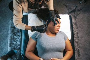 Dermaplaning: 5 motivi per cui questo trattamento viso conquista tutti.