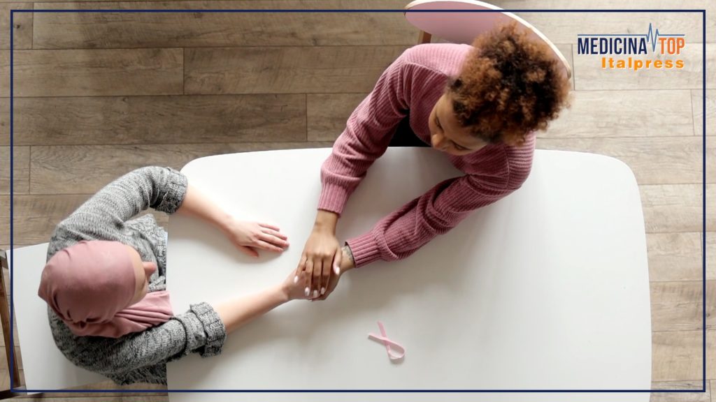 Tumore al seno: 60.000 nuove diagnosi annuali, prevenzione efficace per combattere la malattia.