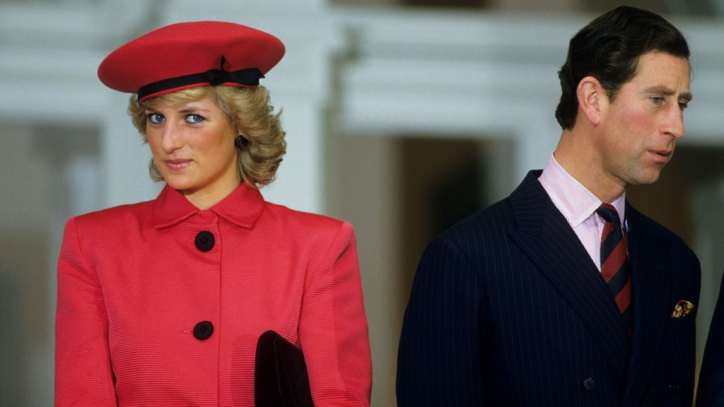 Carlo III definisce ‘difficile’ lo stile educativo di Diana rispetto alla sua educazione tradizionale.