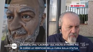 Macerata Campania: statua di Padre Pio piange sangue, indagini escludono manomissioni.