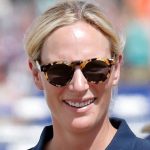 Zara Tindall: la combinazione vincente di jeans bianchi e pantaloni a gamba dritta per l’estate.