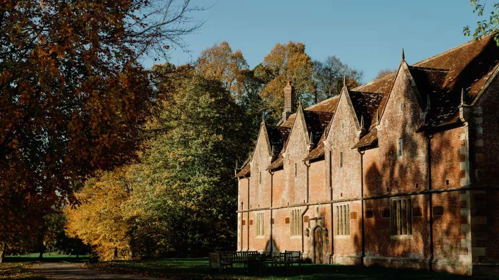 I migliori Airbnb nel Regno Unito: da Jane Austen a rifugi unici e creativi.