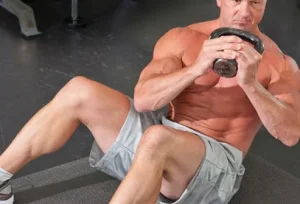 Esercizi fondamentali per aumentare la massa muscolare negli uomini rapidamente e efficacemente