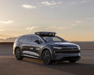 Nuro ottiene il permesso per testare veicoli autonomi prima del lancio del servizio Uber.