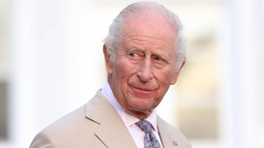 Re Carlo provato per il settimo compleanno del principe Archie, felice nel suo ruolo di nonno.