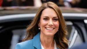 Kate Middleton in Italia: un gesto di stile che riflette le sue vere priorità.