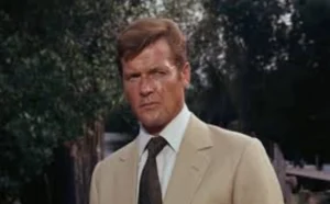 1973: *Vivi e lascia morire*, il debutto di Roger Moore nei panni di James Bond