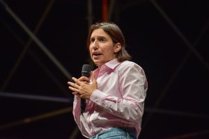 Milano Pride: Schlein, “Omosessualità e transfobia uccidono, serve una legge contro l’odio.”