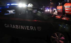 Foggiano: schianto mortale dopo la fuga da posto di blocco, coinvolti minorenni.