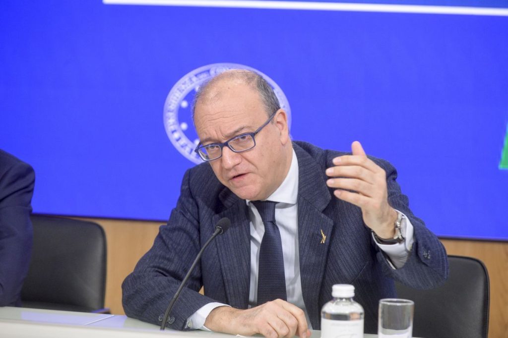 Piano innovativo del Ministero del Turismo per gli alloggi dei docenti in Valditara.