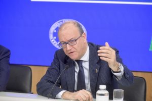 Piano innovativo del Ministero del Turismo per gli alloggi dei docenti in Valditara.