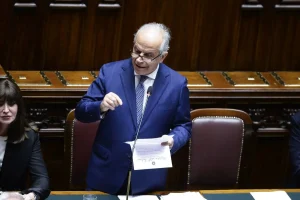Piantedosi: 27.000 nuove assunzioni nelle Forze dell’Ordine entro il 2027 per garantire sicurezza