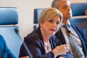 Primo incontro dell’Osservatorio IA del ministero: nuove prospettive sull’intelligenza artificiale.