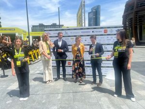 Milano Health Week 2026: Piazza Gae Aulenti si trasforma nel Villaggio della Salute.