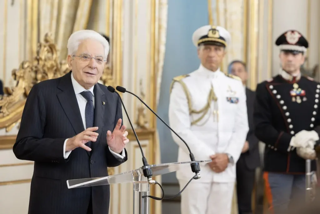 Mattarella: “Essenziale proteggere le regole di cooperazione nate dopo la Seconda Guerra Mondiale.”