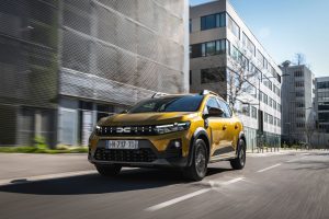 Dacia Sandero: design contemporaneo che affascina gli automobilisti italiani e offre stile e praticità.