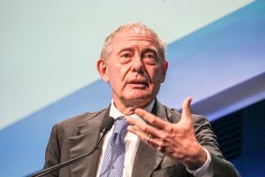 Nessun impatto economico dallo scontro tra Trump e Meloni, afferma l’analisi