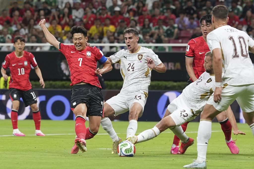 Successo della Corea del Sud: debutto vincente contro la Repubblica Ceca, 2-1.
