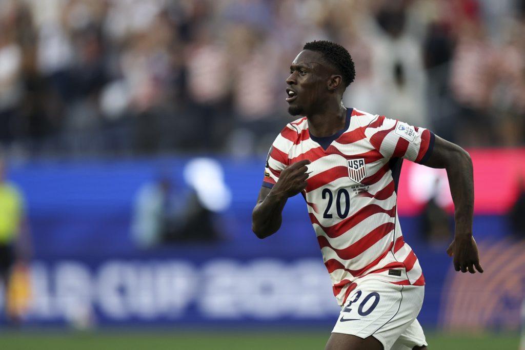 Stati Uniti vincono 4-1 contro Paraguay: Balogun protagonista con una doppietta.