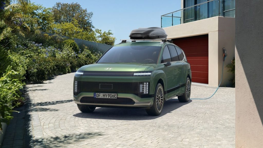 Hyundai Ioniq 9: SUV elettrico da viaggio, fino a 7 posti per avventure senza limiti!