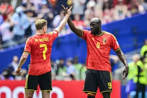 Lukaku entra in campo, Belgio pareggia 1-1 contro l’Egitto in un match deludente.