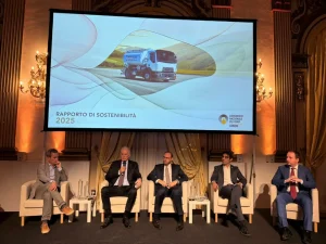 Raccolta record di oli minerali usati: 100% raccolta e oltre 98% rigenerazione.