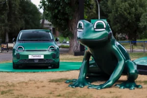 Renault Twingo E-Tech Electric e House of Frog: l’estate romana si accende di energia!