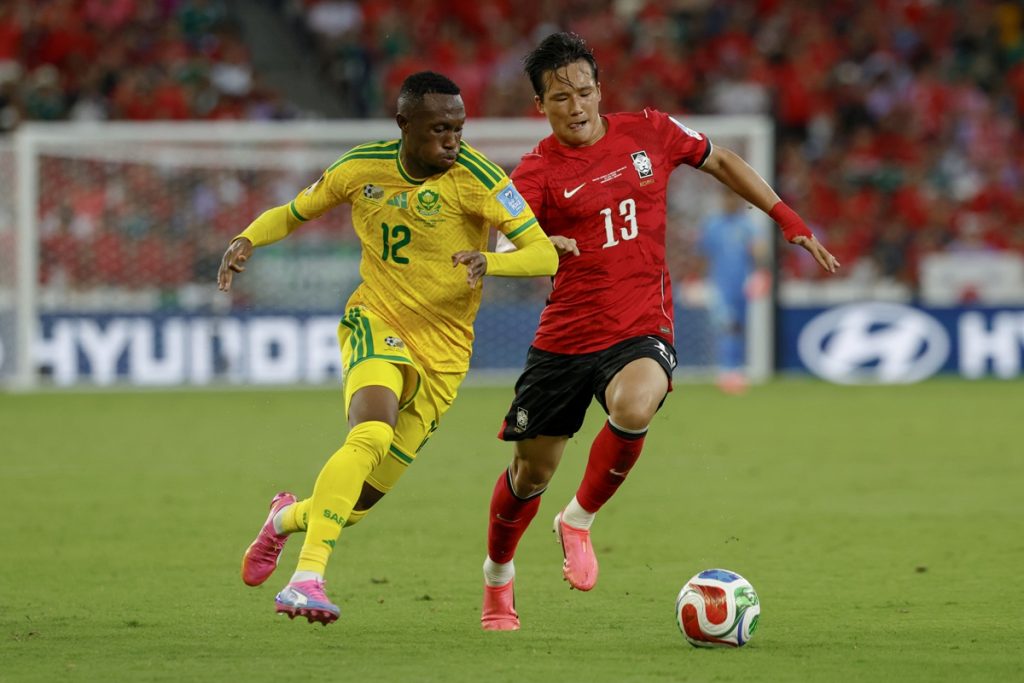 Sudafrica trionfa sulla Corea del Sud, vittoria sorprendente per 1-0 a Monterrey.