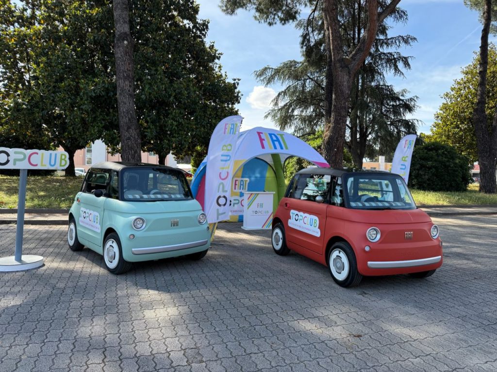 Progetto Topclub: Studenti apprendono sicurezza stradale con Fiat Topolino, un’iniziativa educativa innovativa