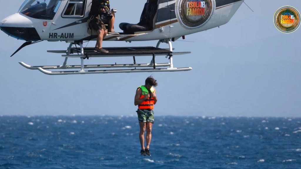 Isola dei Famosi 2026: niente tuffo dall’elicottero nelle Filippine, la risposta di Mediaset.