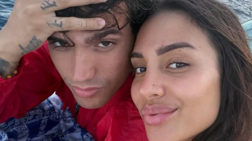 Aka7Even e Cristina Ferrara: il gesto romantico che anticipa il loro possibile matrimonio.
