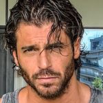 Can Yaman protagonista al Social World Film Festival di Vico Equense, un evento imperdibile.