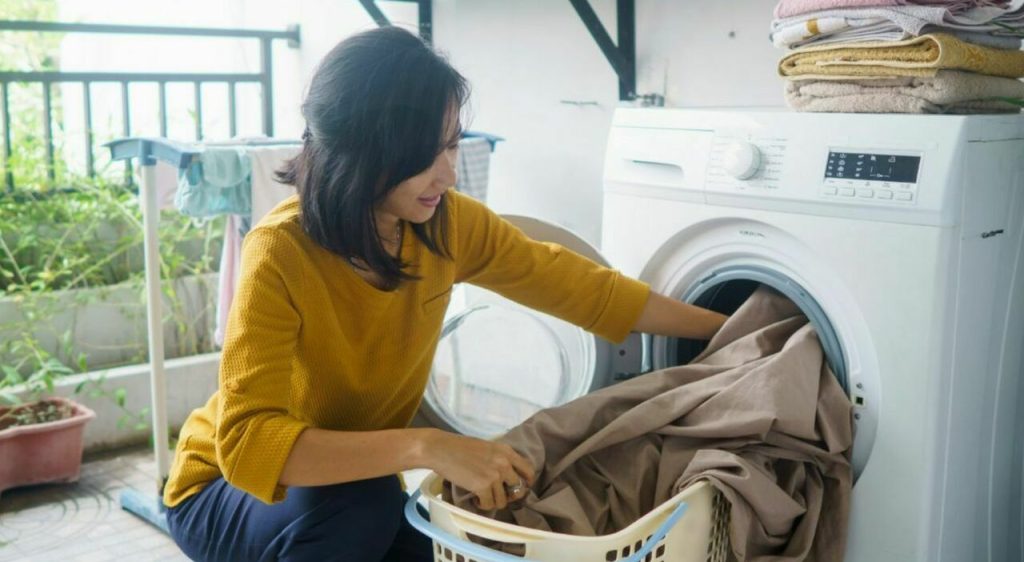 Rivoluziona il tuo bucato: 12 regole essenziali e un trucco per i calzini!