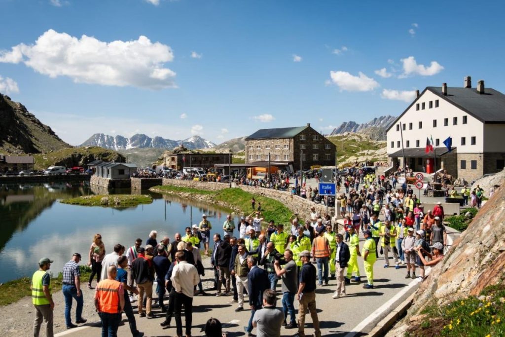 Riaperto il versante italiano del Colle del Gran San Bernardo: traffico nuovamente consentito.
