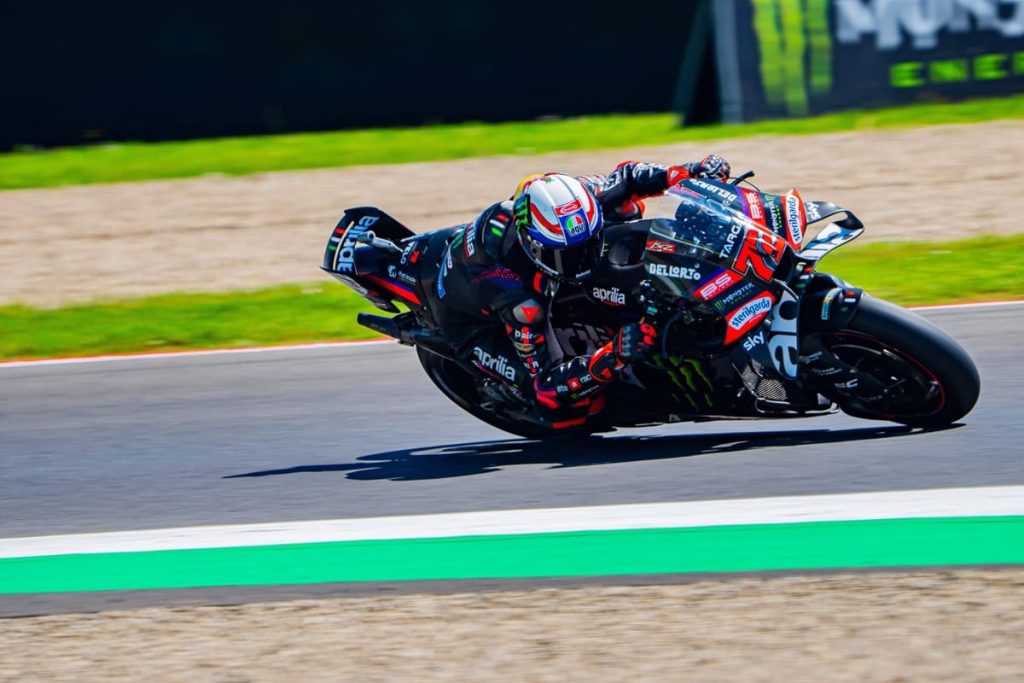 Bezzecchi trionfa nel GP d’Italia al Mugello, Martin e Bagnaia completano il podio.