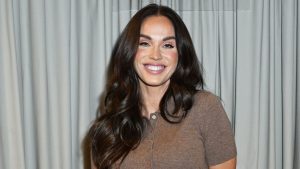 Il midi in cotone di Vicky Pattison: il vestito estivo perfetto per ogni occasione.