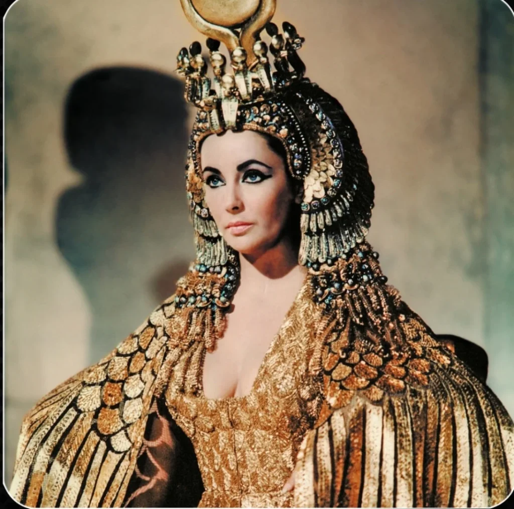12 giugno 1963: la prima mondiale di *Cleopatra*, il kolossal che fece la storia del cinema
