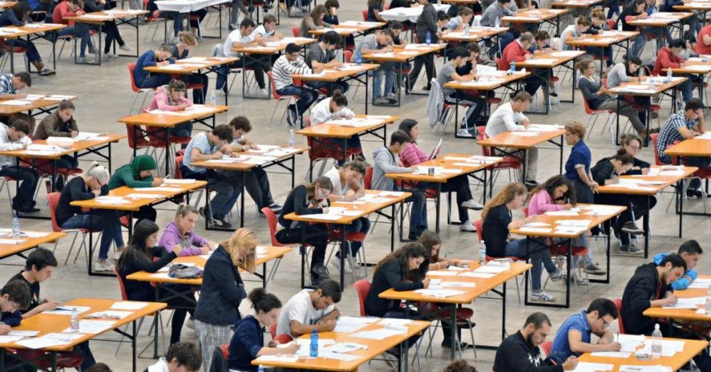 Tfa Sostegno 2026: bandi universitari già usciti, ma il decreto è ancora atteso.